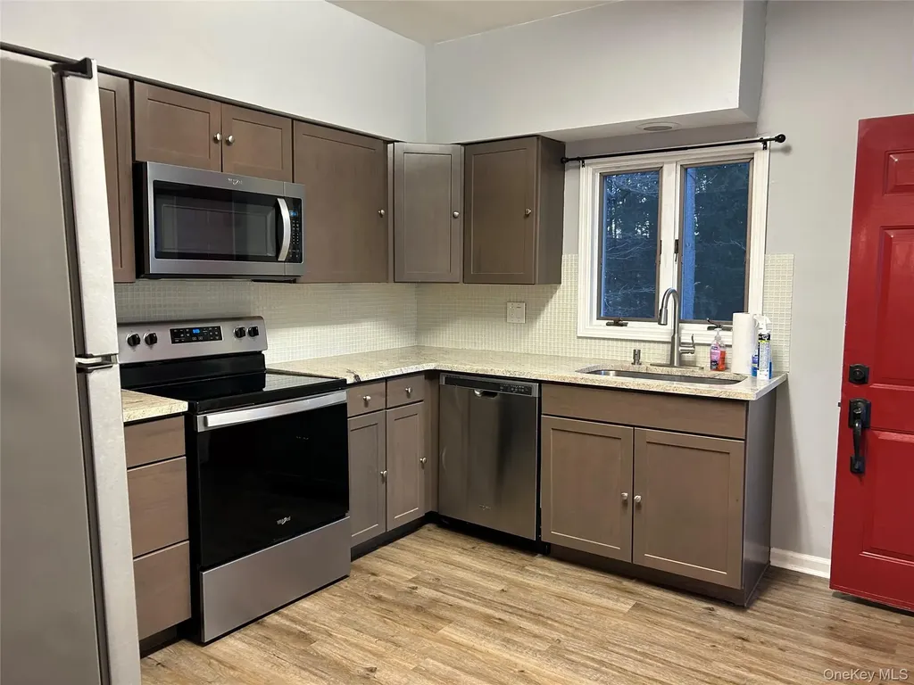 89 Smith Clove Road Central Valley NY 10917