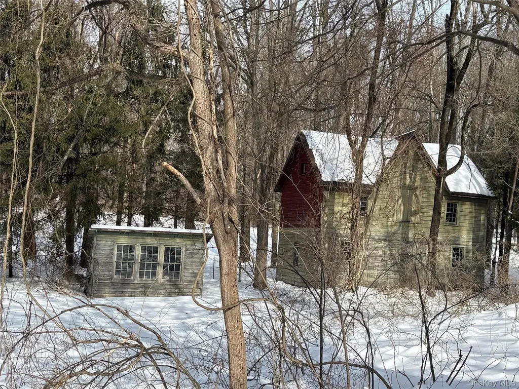 89 Smith Clove Road Central Valley NY 10917