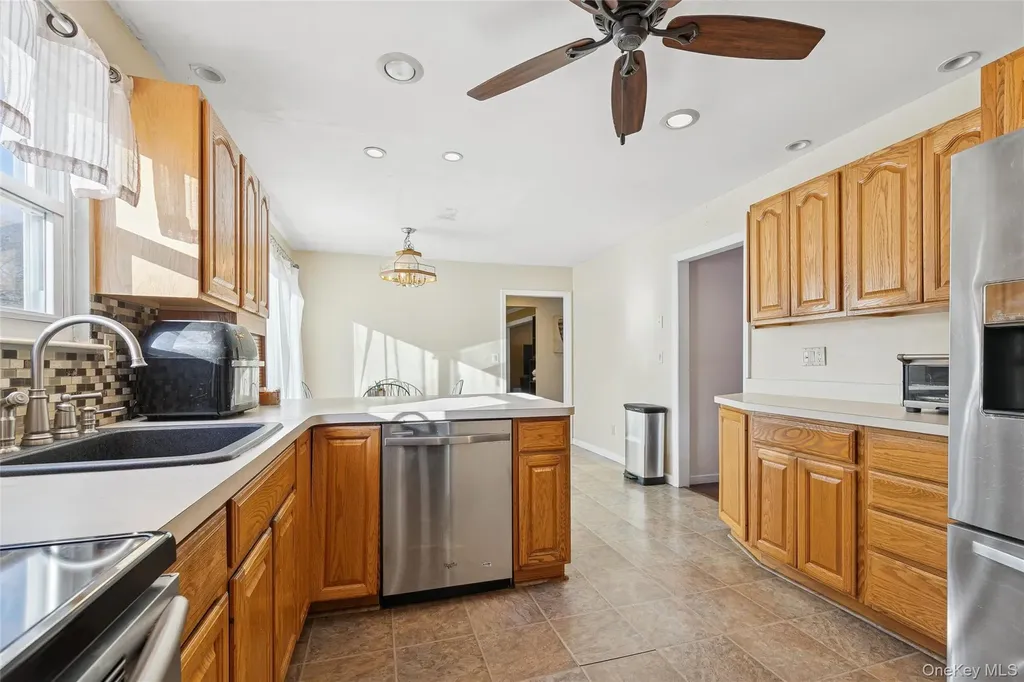 12 Ormand Avenue Medford NY 11763