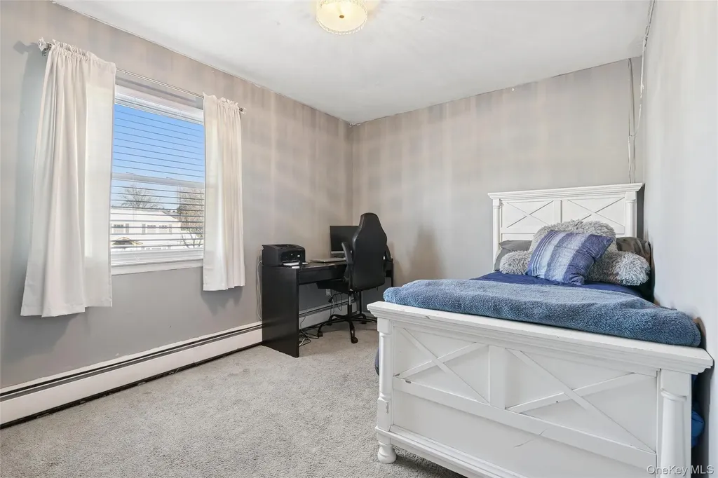 12 Ormand Avenue Medford NY 11763