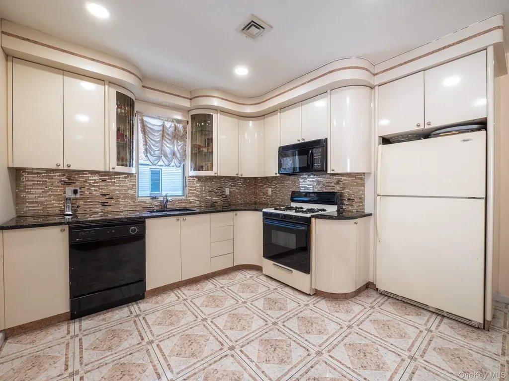 720 Ditmas Avenue Brooklyn NY 11218