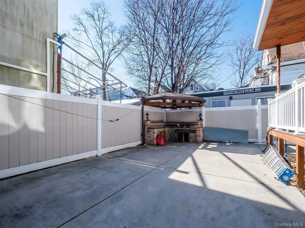 720 Ditmas Avenue Brooklyn NY 11218