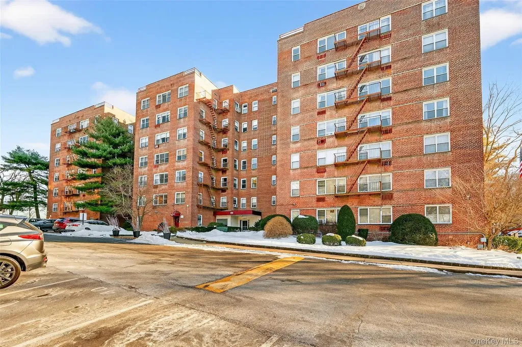 609 Palmer Road Yonkers NY 10701