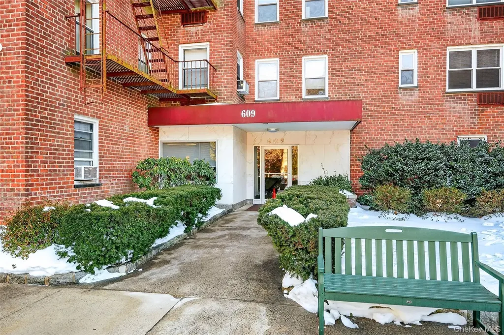 609 Palmer Road Yonkers NY 10701