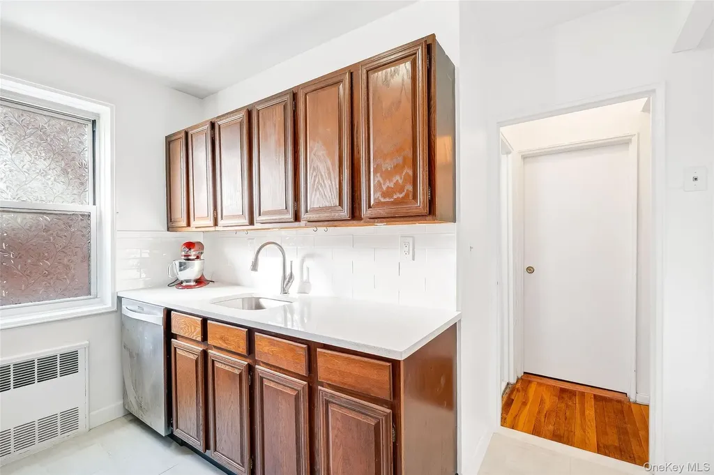 609 Palmer Road Yonkers NY 10701