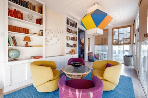 10 Old Route 9 Hyde Park NY 12580