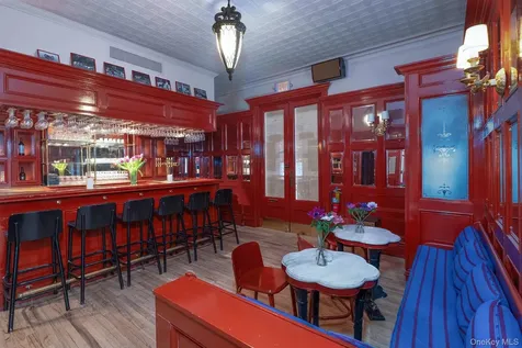 10 Old Route 9 Hyde Park NY 12580