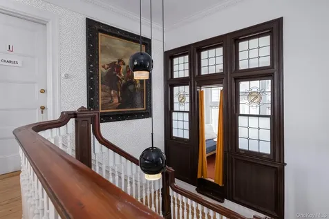 10 Old Route 9 Hyde Park NY 12580