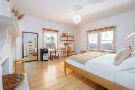 10 Old Route 9 Hyde Park NY 12580