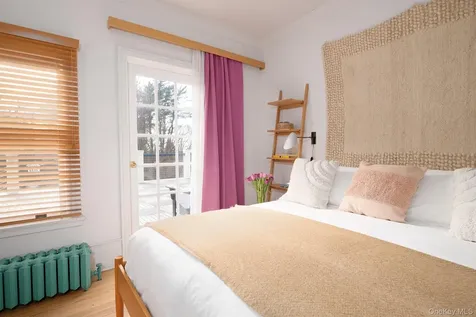 10 Old Route 9 Hyde Park NY 12580