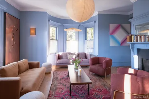 10 Old Route 9 Hyde Park NY 12580