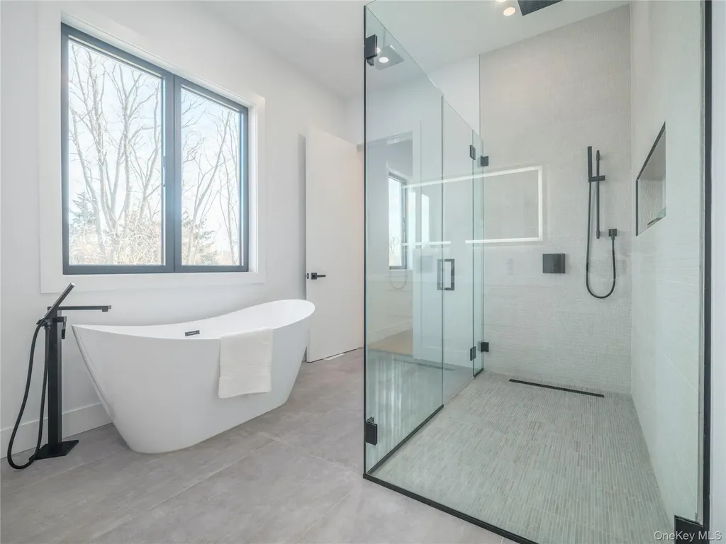 19620 Soundview Avenue Southold NY 11971
