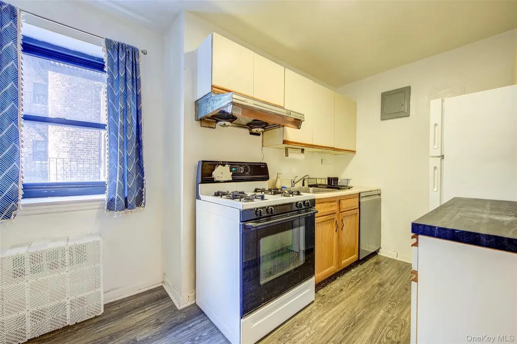 102-45 67th Road Forest Hills NY 11375