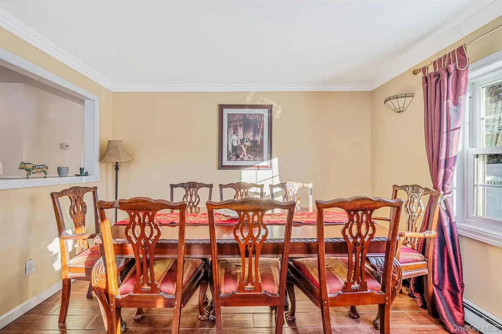 9 Norway Pine Drive Medford NY 11763