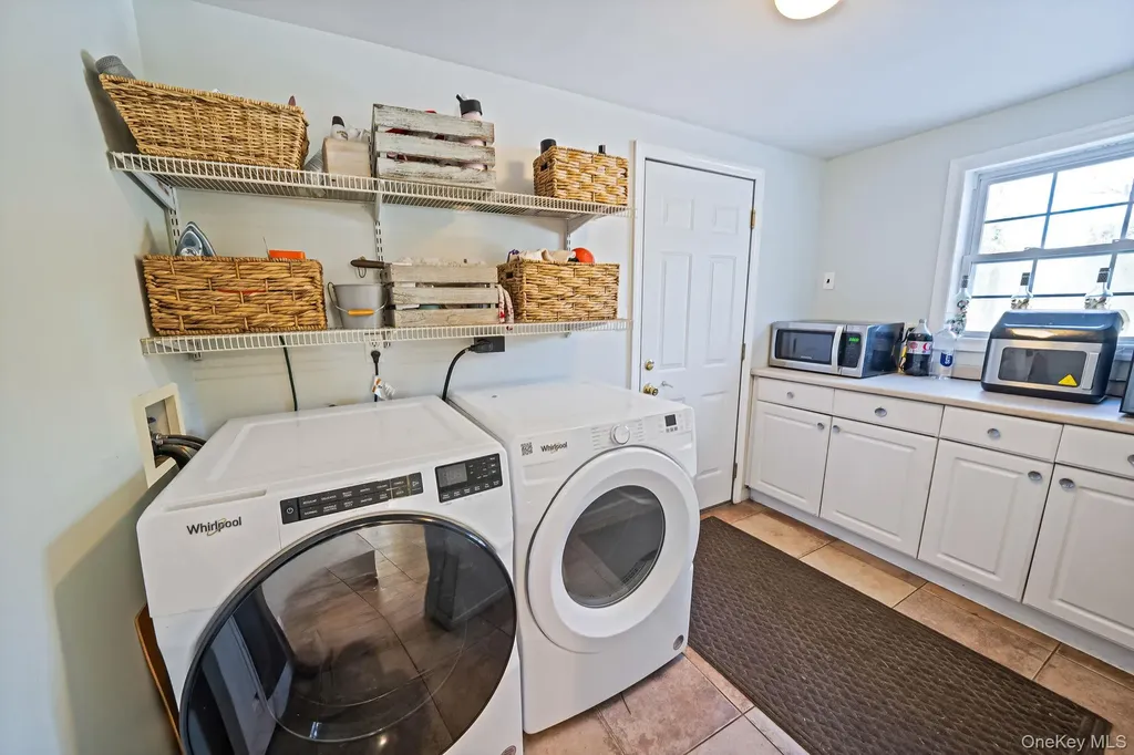 9 Norway Pine Drive Medford NY 11763