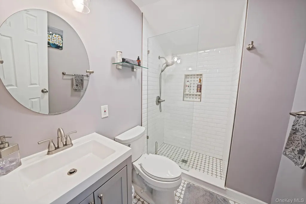 9 Norway Pine Drive Medford NY 11763