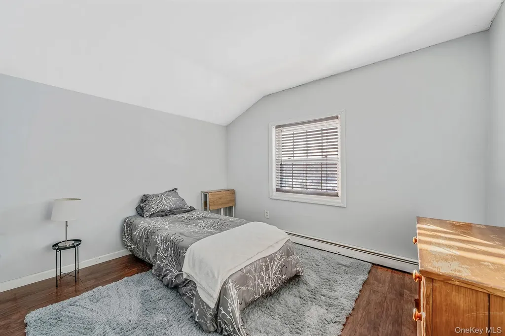 9 Norway Pine Drive Medford NY 11763