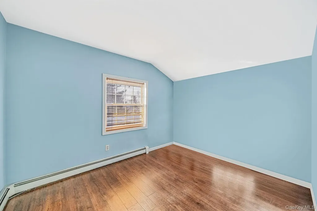 9 Norway Pine Drive Medford NY 11763