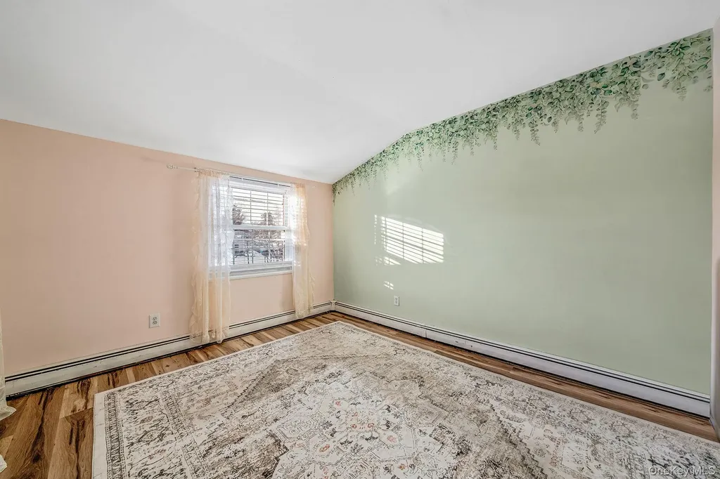 9 Norway Pine Drive Medford NY 11763