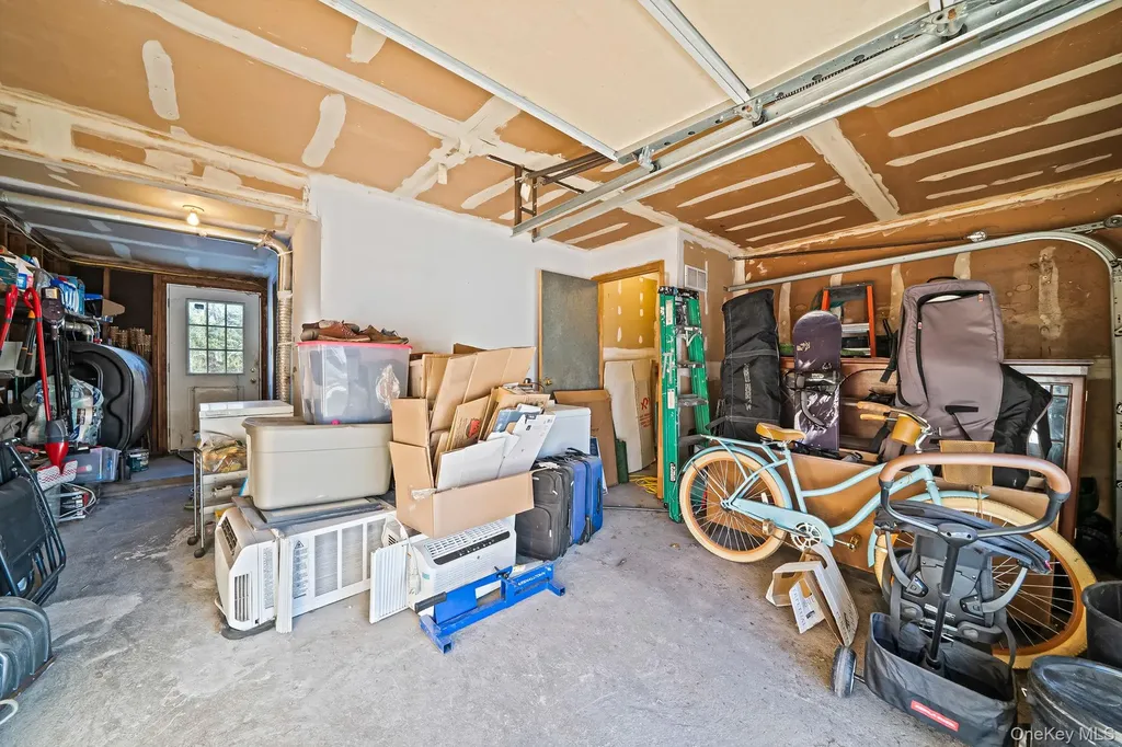 9 Norway Pine Drive Medford NY 11763