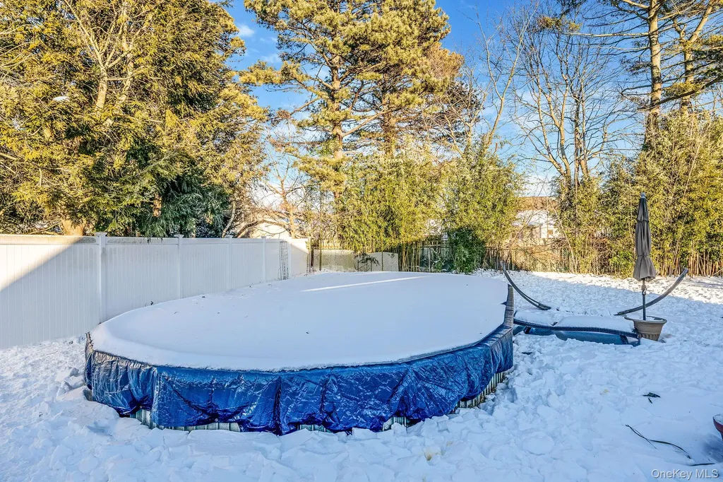 9 Norway Pine Drive Medford NY 11763