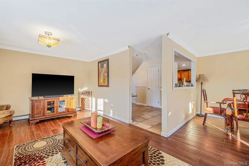 9 Norway Pine Drive Medford NY 11763