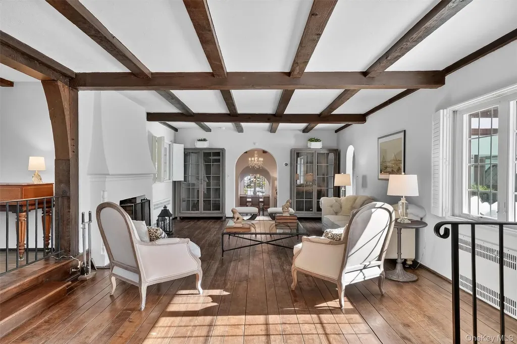 181 Hillair Circle White Plains NY 10605