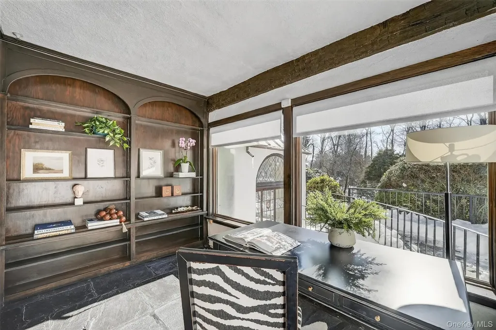 181 Hillair Circle White Plains NY 10605