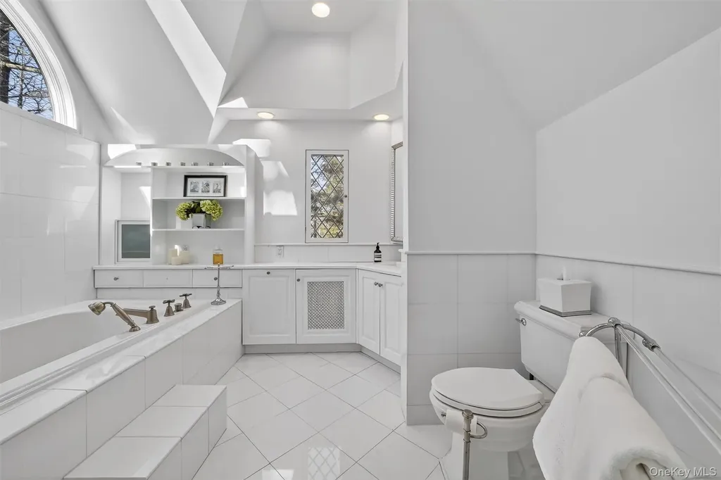181 Hillair Circle White Plains NY 10605