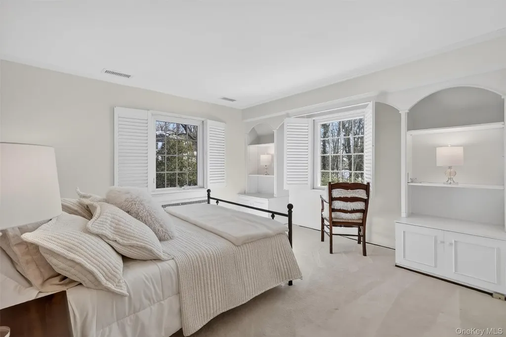 181 Hillair Circle White Plains NY 10605