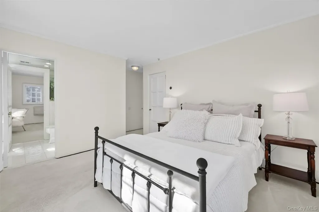181 Hillair Circle White Plains NY 10605