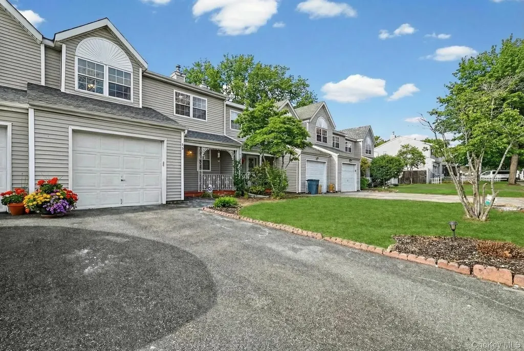 55 Cherry Street Central Islip NY 11722