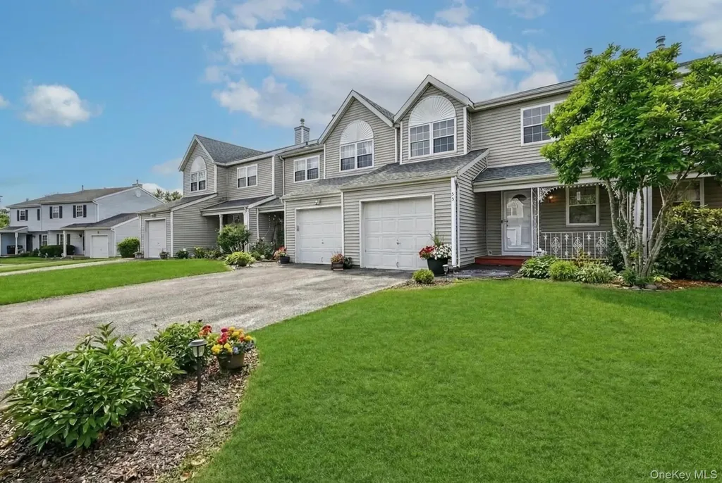 55 Cherry Street Central Islip NY 11722