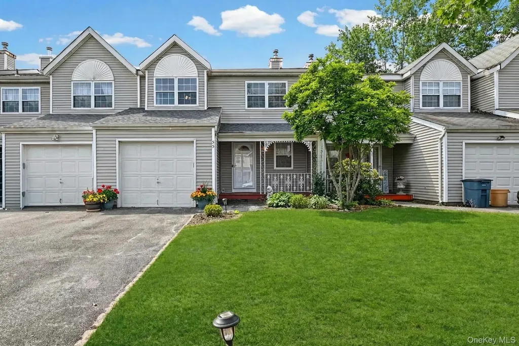 55 Cherry Street Central Islip NY 11722