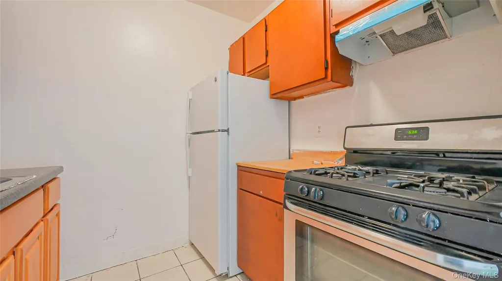 381 E 152nd Street Bronx NY 10455