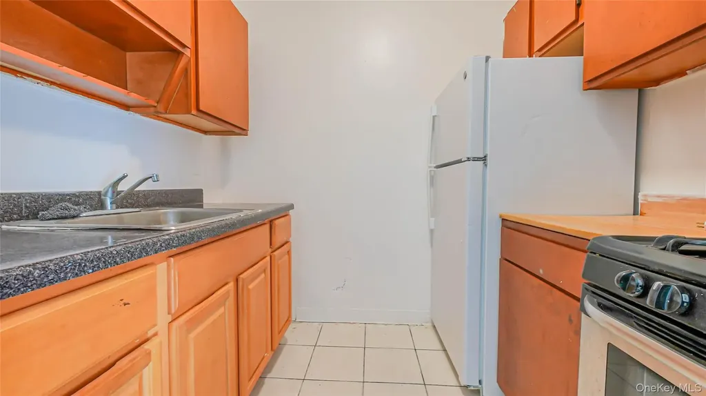 381 E 152nd Street Bronx NY 10455
