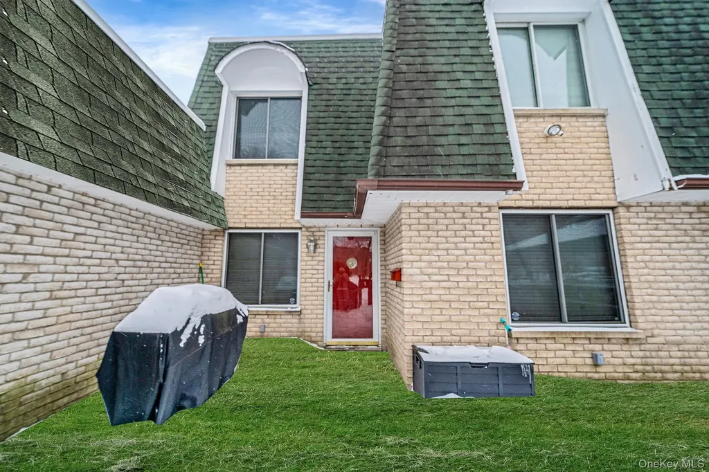 615 Blue Ridge Drive Medford NY 11763