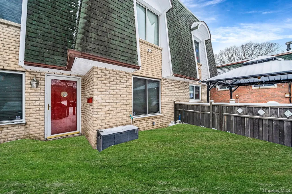 615 Blue Ridge Drive Medford NY 11763