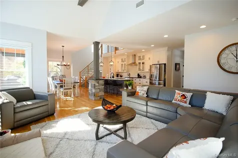 41 Fern Wood Way Montgomery NY 12549