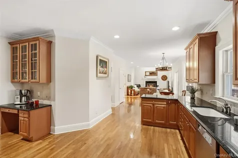 127 Smith Ridge Road South Salem NY 10590