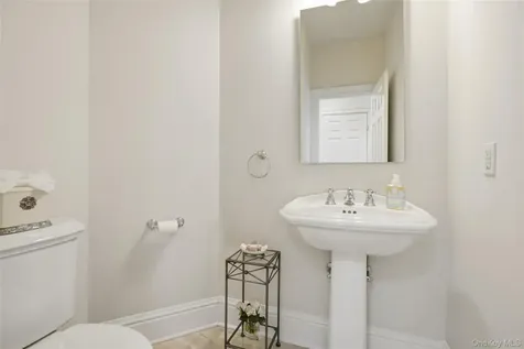 127 Smith Ridge Road South Salem NY 10590