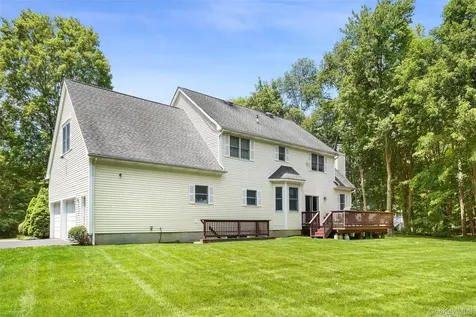 127 Smith Ridge Road South Salem NY 10590