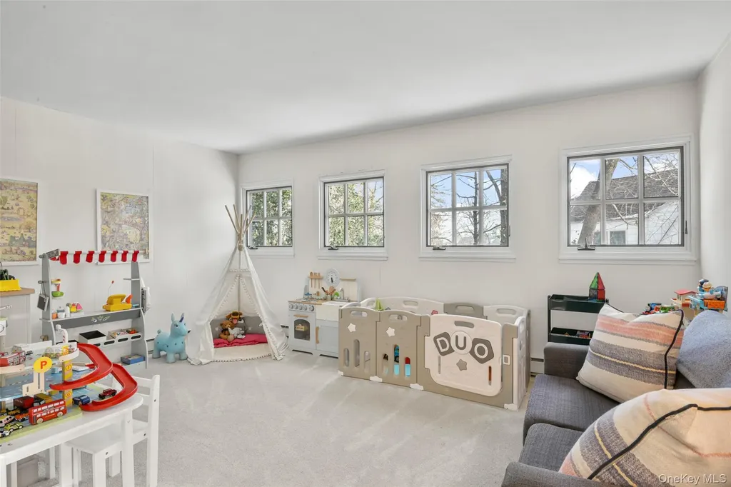 23 Lyons Place Larchmont NY 10538