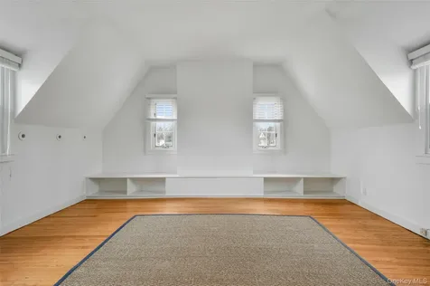 23 Lyons Place Larchmont NY 10538
