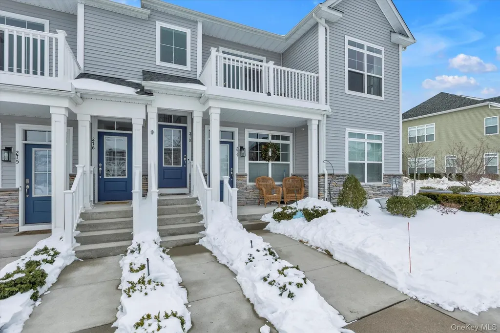 278 Silver Timber Drive Yaphank NY 11980