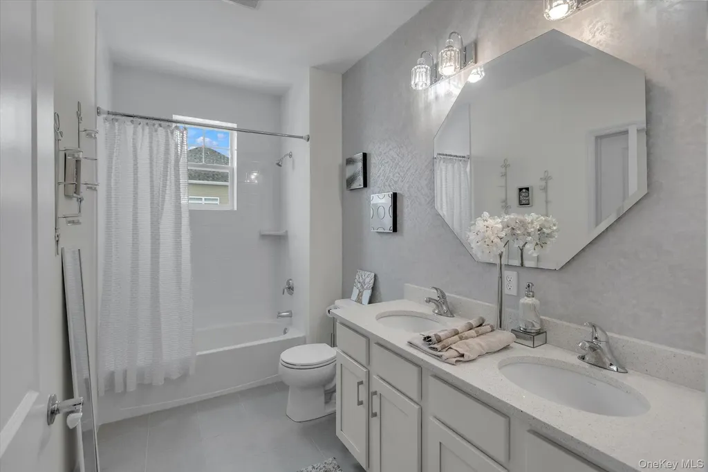 278 Silver Timber Drive Yaphank NY 11980