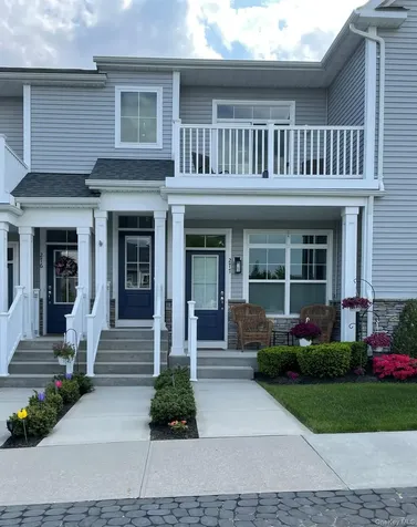 278 Silver Timber Drive Yaphank NY 11980