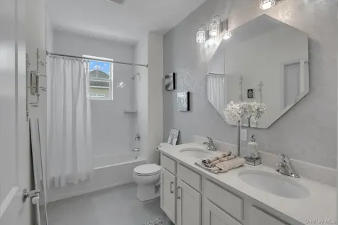 278 Silver Timber Drive Yaphank NY 11980