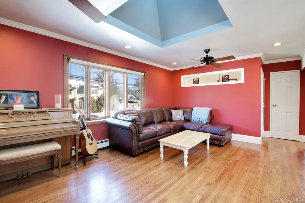 192 Park Avenue New Hyde Park NY 11040