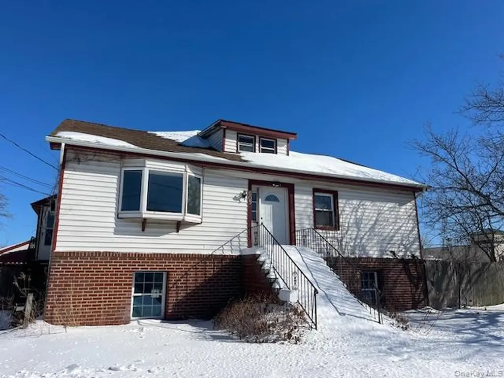 605 S Ocean Avenue Freeport NY 11520